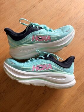 Hoka Bondi 9 Mint Green and Navy Running shoes